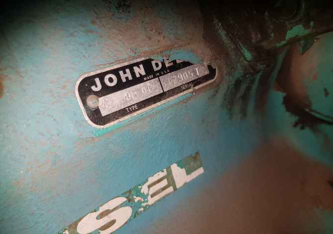 Shitet gjeneratori ose motorri Traktori John Deer