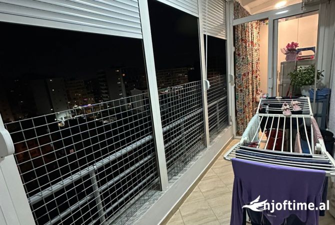 Shtepi ne shitje Apartament ne Tirane, 1+1, Mobilimi E mobiluar, Pagesa 104,000  Euro.