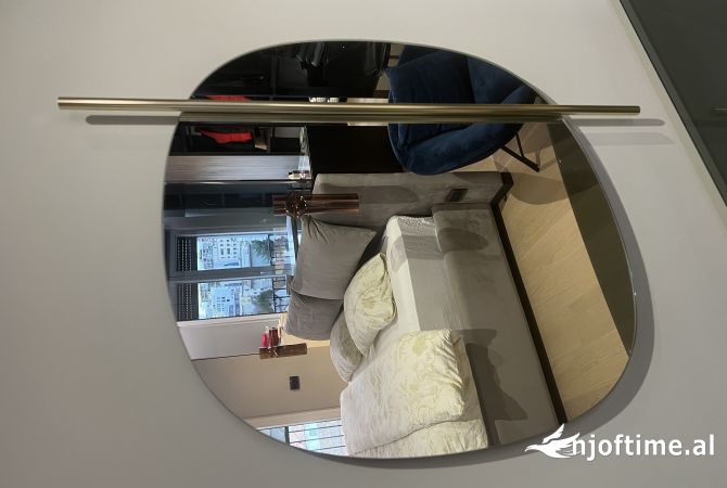 Mobilje dhe Elektroshtepiake  ne Tirane - 15,000 Leke