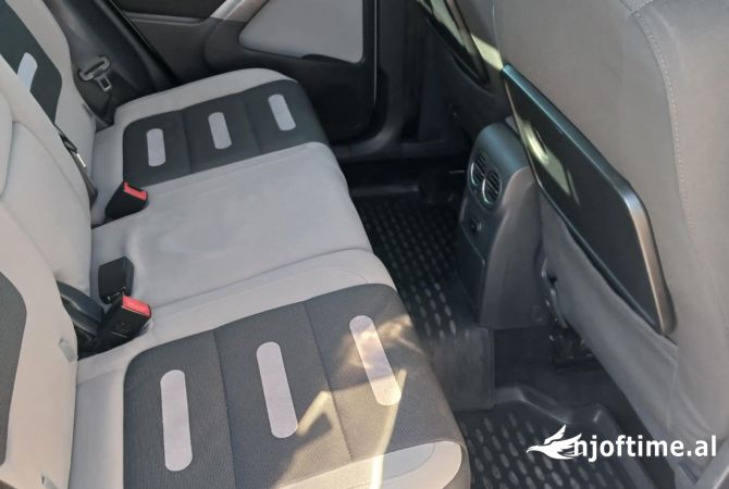 Cars for sale  in Elbasan - 7,700 Euro
