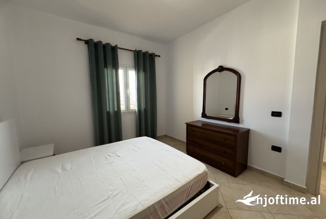 Shtepi me qera Apartament ne Tirane, 2+1, Mobilimi E mobiluar, Pagesa 45,000  Leke.