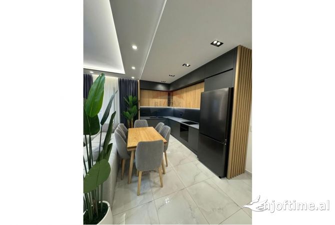 Casa in vendita 3+1 a Tirana - 470,000 Euro