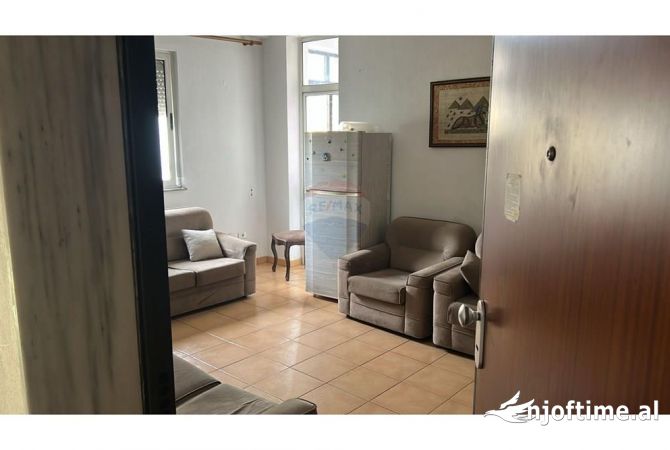 Shtepi me qera 1+1 ne Tirane - 550 Euro