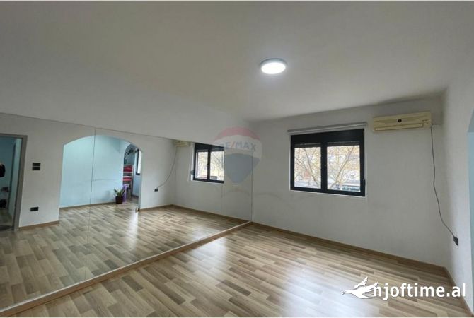 Shtepi me qera 1+1 ne Tirane - 550 Euro
