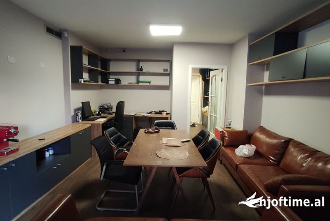Ambient biznesi ne shitje 1+1 ne Tirane - 163,200 Euro
