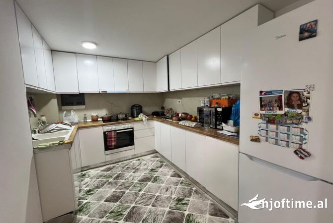 Shtepi ne shitje 2+1 ne Tirane - 130,000 Euro