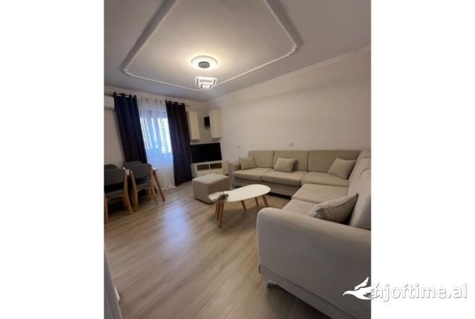 Shtepi ne shitje 1+1 ne Tirane - 90,000 Euro