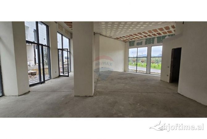 Ambient biznesi me qera 1+1 ne Tirane - 2,760 Euro