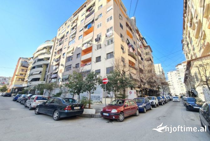 Ambient biznesi ne shitje 1+1 ne Tirane - 105,000 Euro