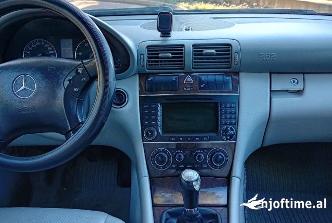 Makina ne shitje  ne Elbasan - 3,500 Euro