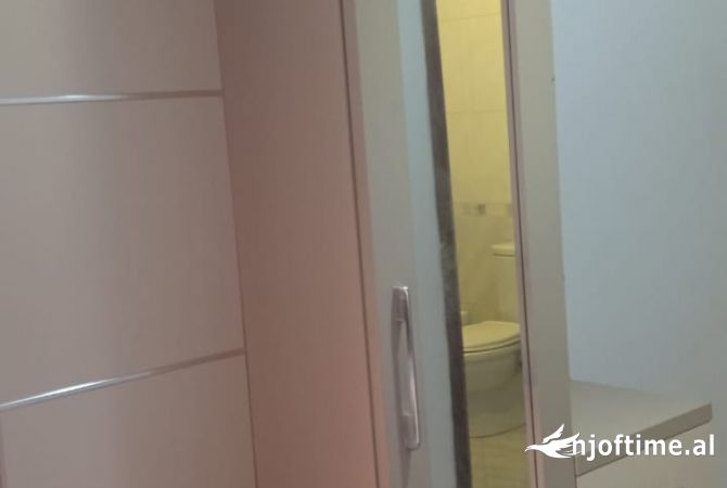 Shtepi me qera 2+1 ne Tirane - 40,000 Leke