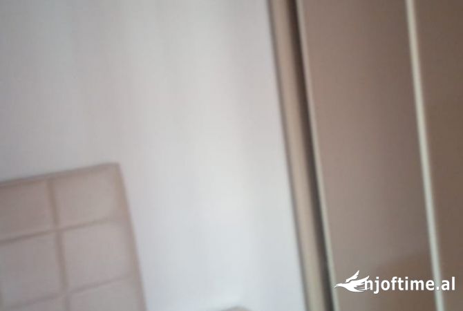 Shtepi me qera 2+1 ne Tirane - 40,000 Leke