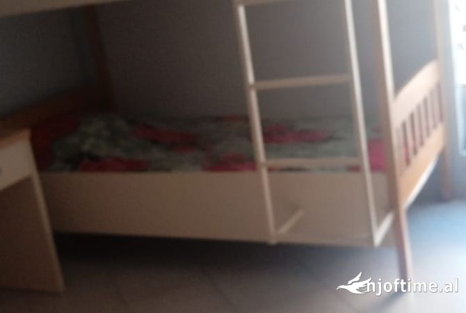 Shtepi me qera 2+1 ne Tirane - 40,000 Leke