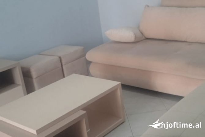 Shtepi me qera Apartament ne Tirane, 2+1, Mobilimi E mobiluar, Pagesa 40,000  Leke.