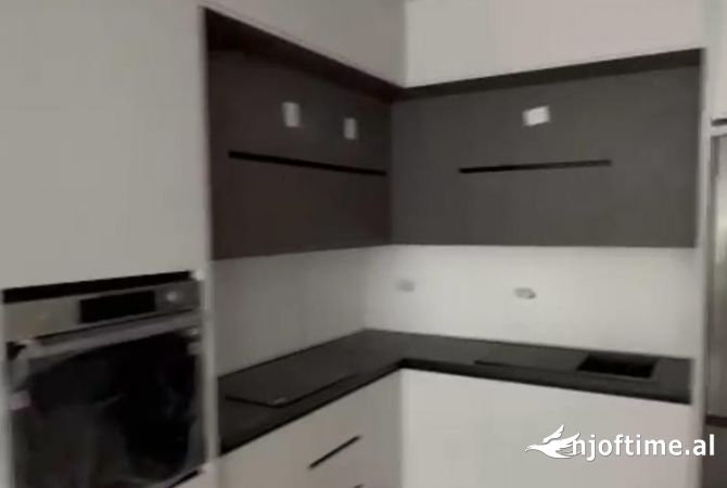 Shtepi ne shitje 2+1 ne Tirane - 130,000 Euro