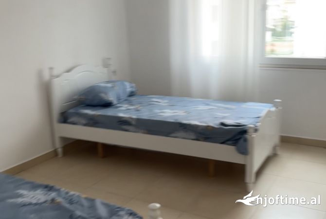 Shtepi ne shitje Apartament ne Durres, 3+1, Mobilimi E mobiluar, Pagesa 146,000  Euro.