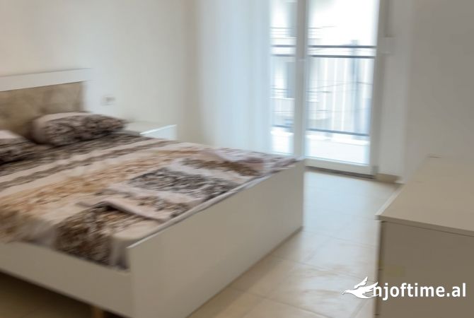 Shtepi ne shitje Apartament ne Durres, 3+1, Mobilimi E mobiluar, Pagesa 146,000  Euro.