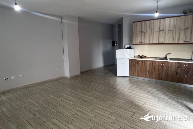 Shtepi me qera 2+1 ne Tirane - 600 Euro