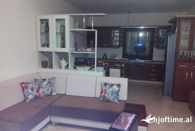 Shtepi ne shitje 2+1 ne Tirane - 215,000 Euro