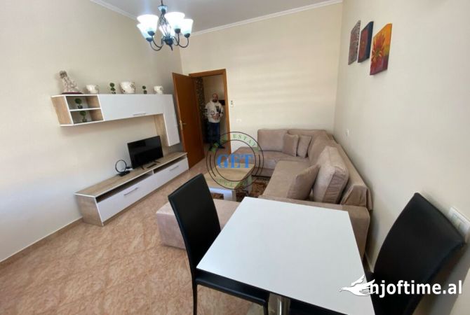Shtepi me qera 1+1 ne Durres - 450 Euro