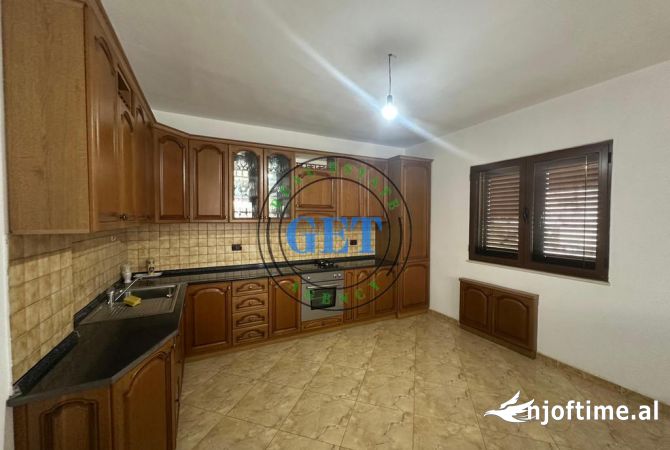 Shtepi ne shitje 3+1 ne Durres - 240,000 Euro