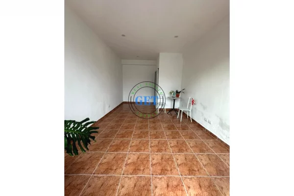 Business Property for Rent 1+1 in Durres - 250 Euro