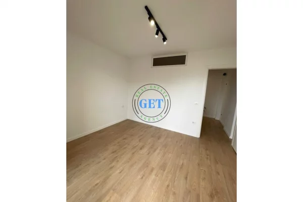 Apartment for sale in Durres 1+1, Emty