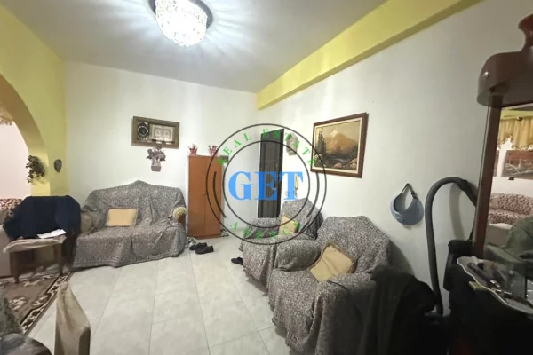 Shtepi ne shitje Apartament ne Durres, 2+1, Mobilimi E mobiluar, Pagesa 125,000  Euro.