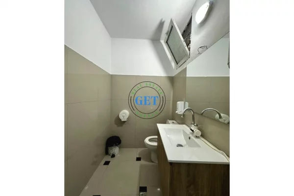 Business Property for Rent 1+1 in Durres - 700 Euro