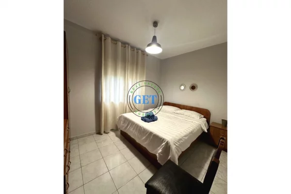 Shtepi me qera Apartament ne Durres, 1+1, Mobilimi E mobiluar, Pagesa 300  Euro.
