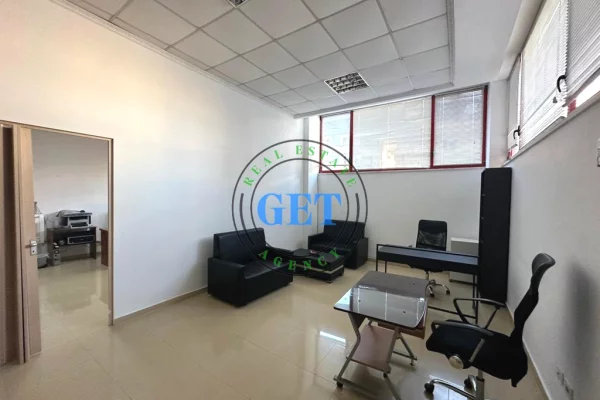 Business Property for Rent 3+1 in Durres - 500 Euro
