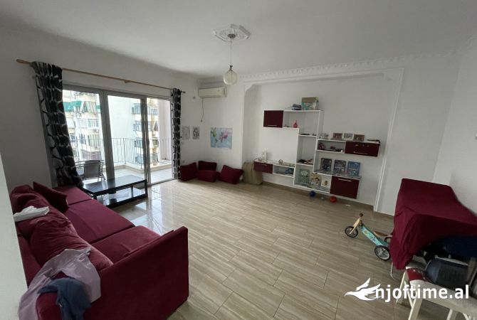 Shtepi me qera 3+1 ne Tirane - 750 Euro