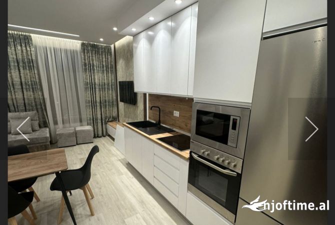 Shtepi me qera Apartament ne Tirane, 1+1, Mobilimi E mobiluar, Pagesa 650  Euro.