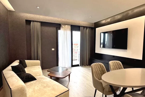 Apartament 2+1 me qera ,Garden Building