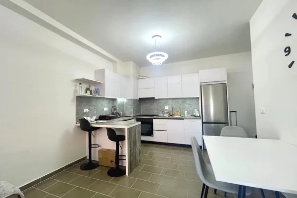 Apartament 1+1 me qera prane,Amerikan 3shi