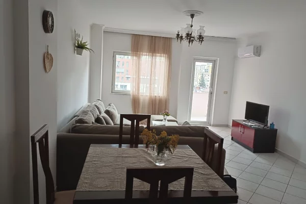 Casa in affitto 1+1 a Tirana - 45,000 Leke