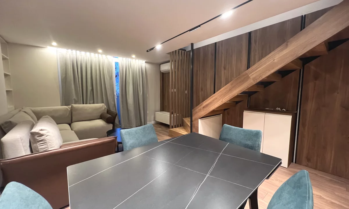 Appartamento in affitto a Tirana 1+1, Arredato