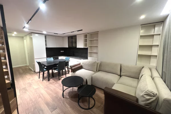 Appartamento in affitto a Tirana 1+1, Arredato