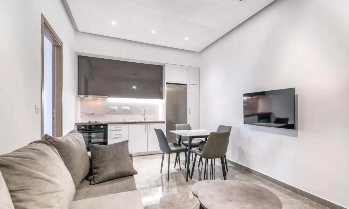 Appartamento in affitto a Tirana 2+1, Arredato