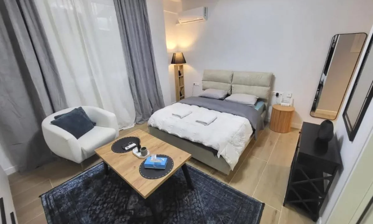 Appartamento in affitto a Tirana 1+1, Arredato