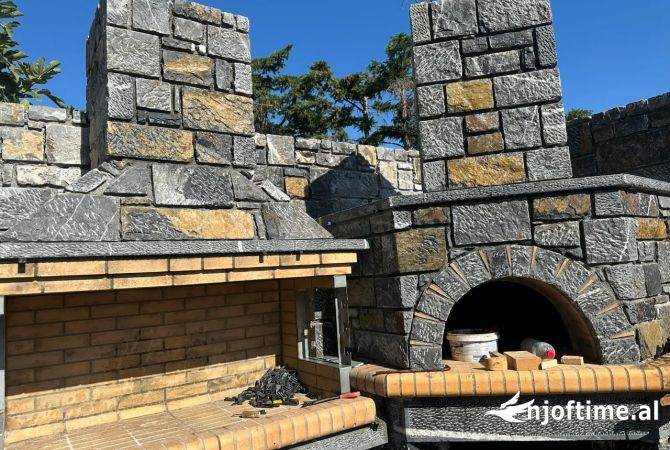 Construction and Restructurings  in Tirana - 100 Euro