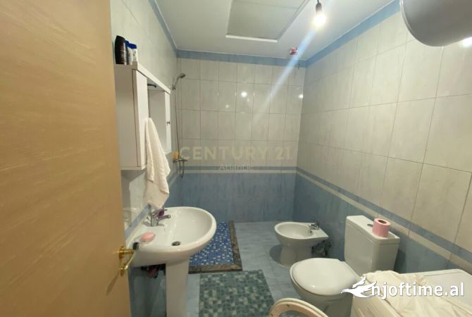 Shtepi me qera Apartament ne Durres, 1+1, Mobilimi E mobiluar, Pagesa 400  Euro.