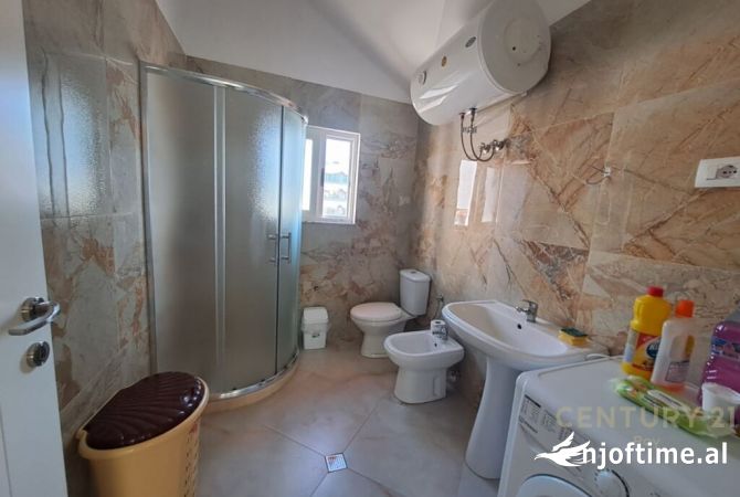 Shtepi me qera 2+1 ne Durres - 450 Euro