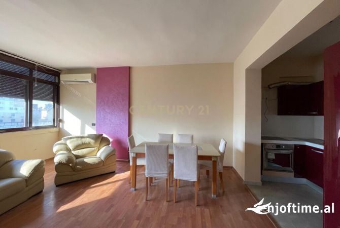 Shtepi ne shitje Apartament ne Durres, 3+1, Mobilimi Pjeserisht e mobiluar, Pagesa 152,000  Euro.