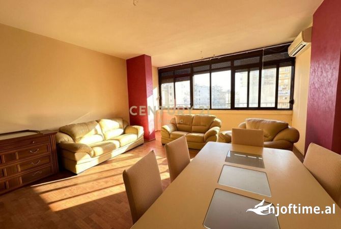 Shtepi ne shitje Apartament ne Durres, 3+1, Mobilimi Pjeserisht e mobiluar, Pagesa 152,000  Euro.