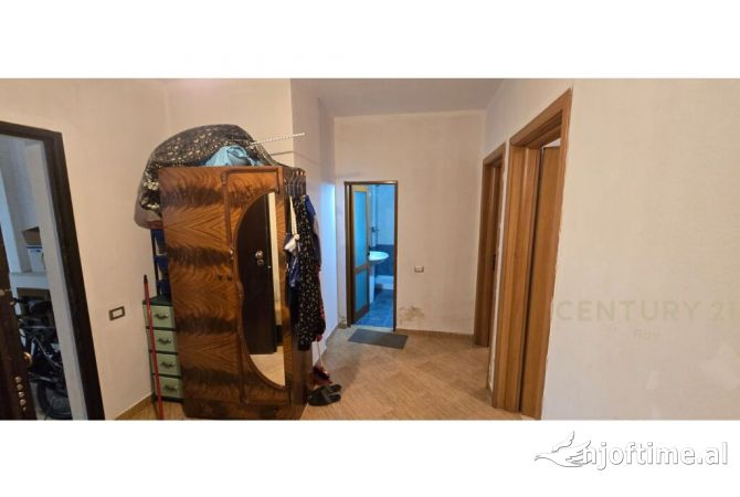 Shtepi ne shitje Apartament ne Durres, 2+1, Mobilimi E mobiluar, Pagesa 85,000  Euro.