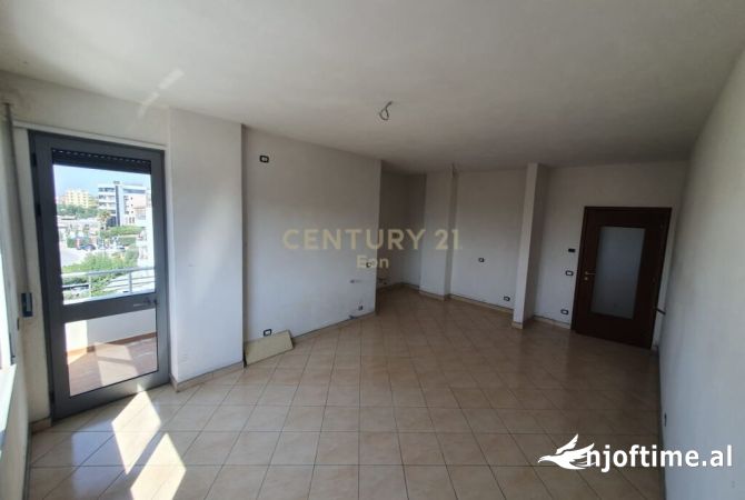 Shtepi ne shitje Apartament ne Durres, 2+1, Mobilimi Bosh, pa mobiluar, Pagesa 85,000  Euro.