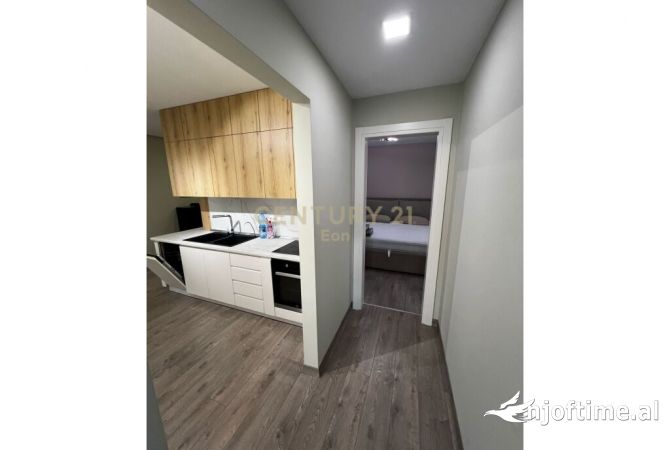 Shtepi ne shitje Apartament ne Durres, 2+1, Mobilimi E mobiluar, Pagesa 140,000  Euro.