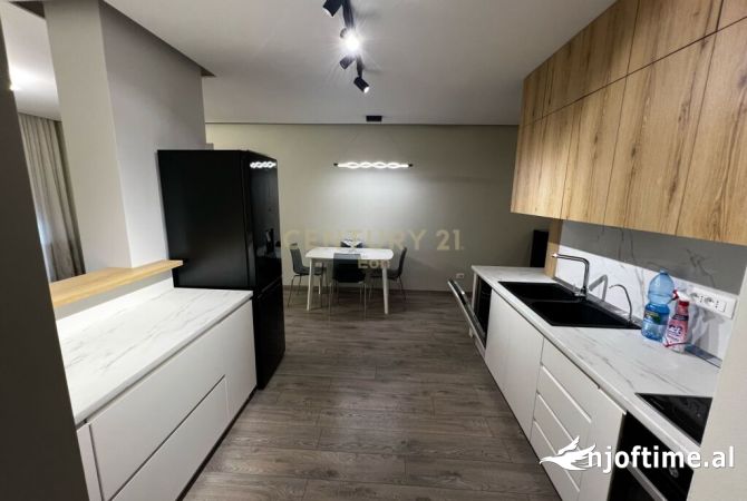Shtepi ne shitje Apartament ne Durres, 2+1, Mobilimi E mobiluar, Pagesa 140,000  Euro.