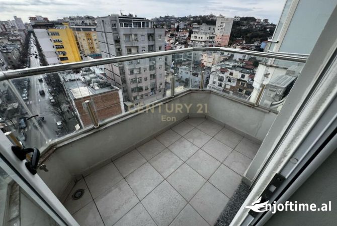 Shtepi ne shitje Apartament ne Durres, 2+1, Mobilimi E mobiluar, Pagesa 140,000  Euro.